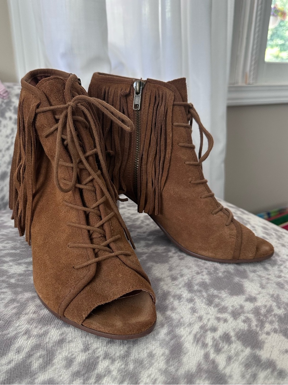 Steve Madden Brown Suede Fringe Peep-Toe Lace-Up Ankle Boots